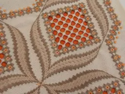 Dentelle et broderie hardanger 4